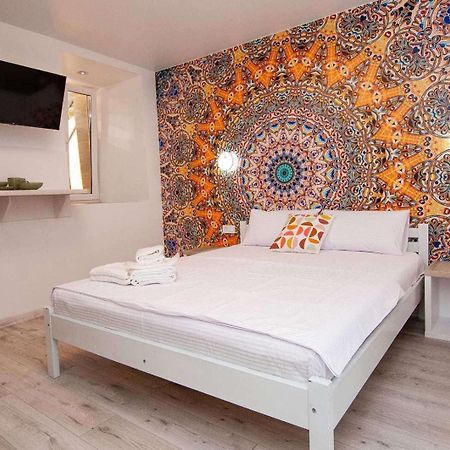 Apart Hotel Lyon D'Opera Одеса Екстериор снимка