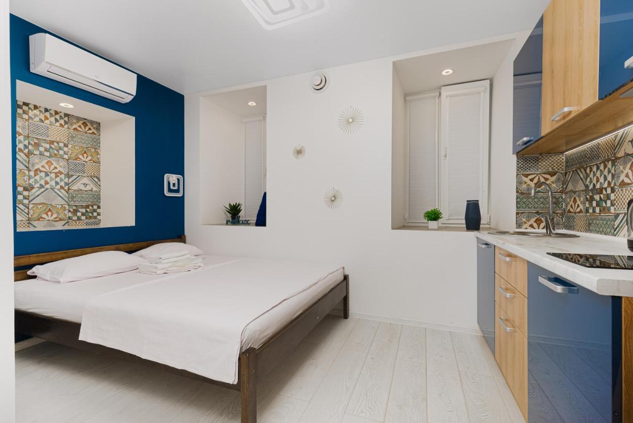 Apart Hotel Lyon D'Opera Одеса Екстериор снимка